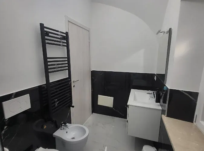 Cappuccini Family House - Managed By Silvio Appartement Vercelli